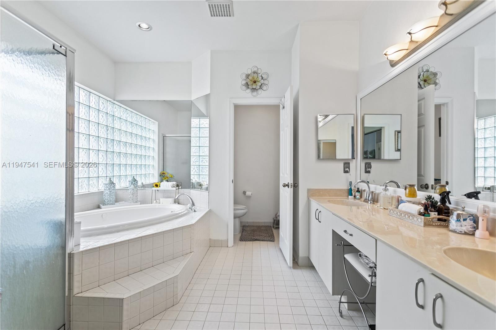 HOLIDAY SPRINGS VILLAGE S - Residential