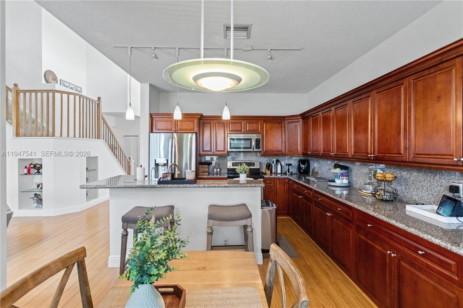 HOLIDAY SPRINGS VILLAGE S - Residential