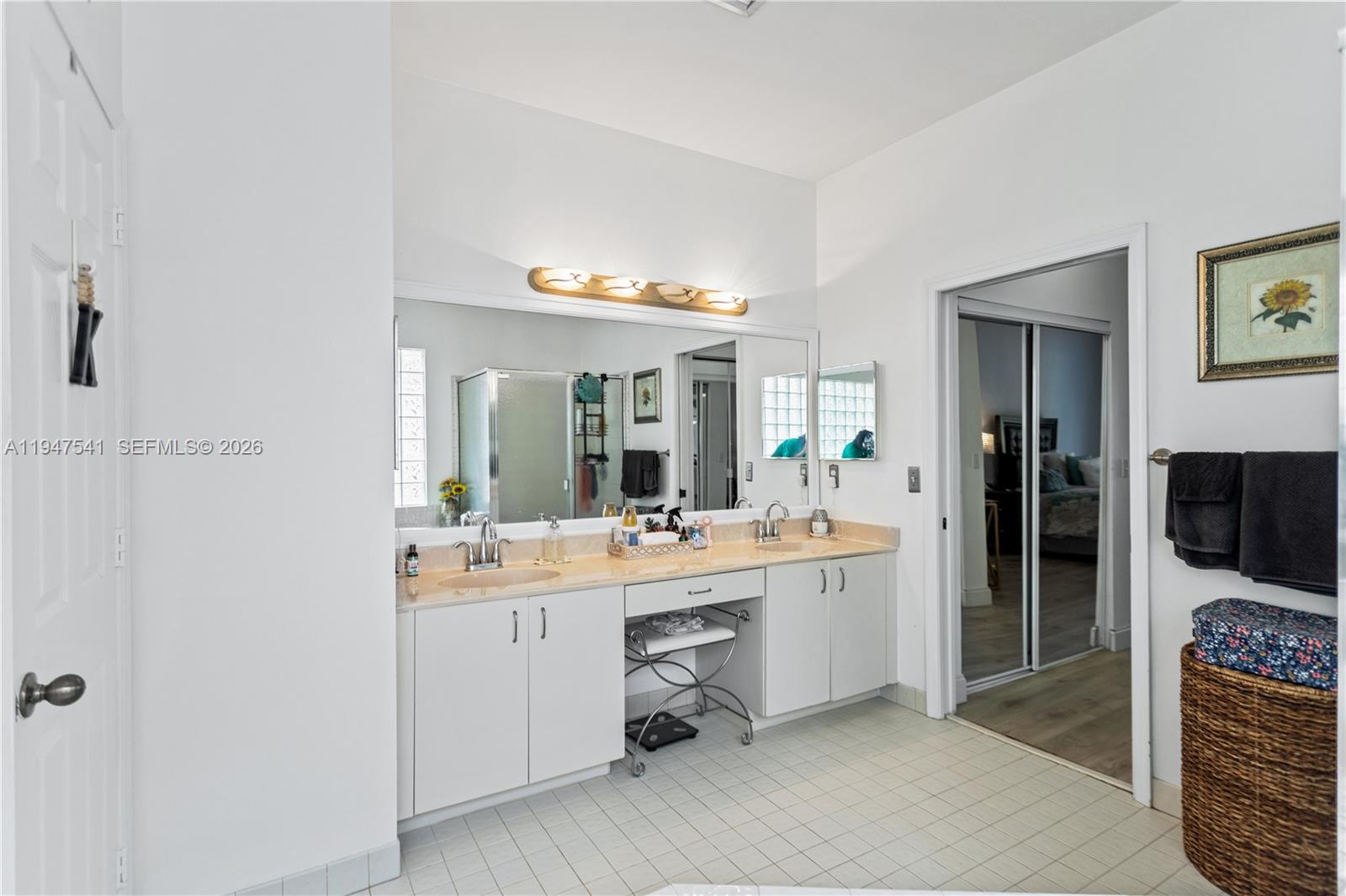 HOLIDAY SPRINGS VILLAGE S - Residential