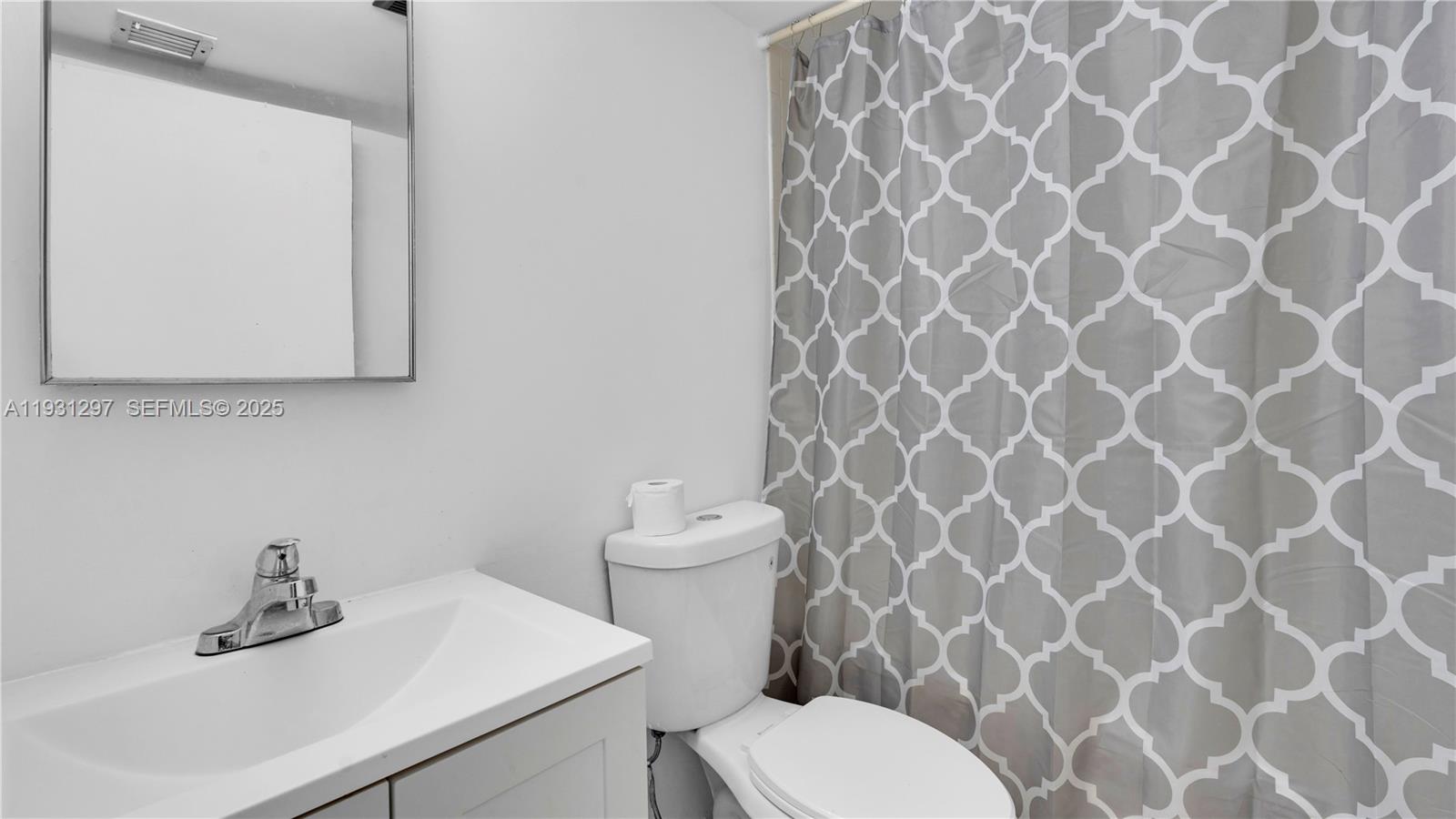 RIOPLAZA CONDOMINIUM SOUT - Residential