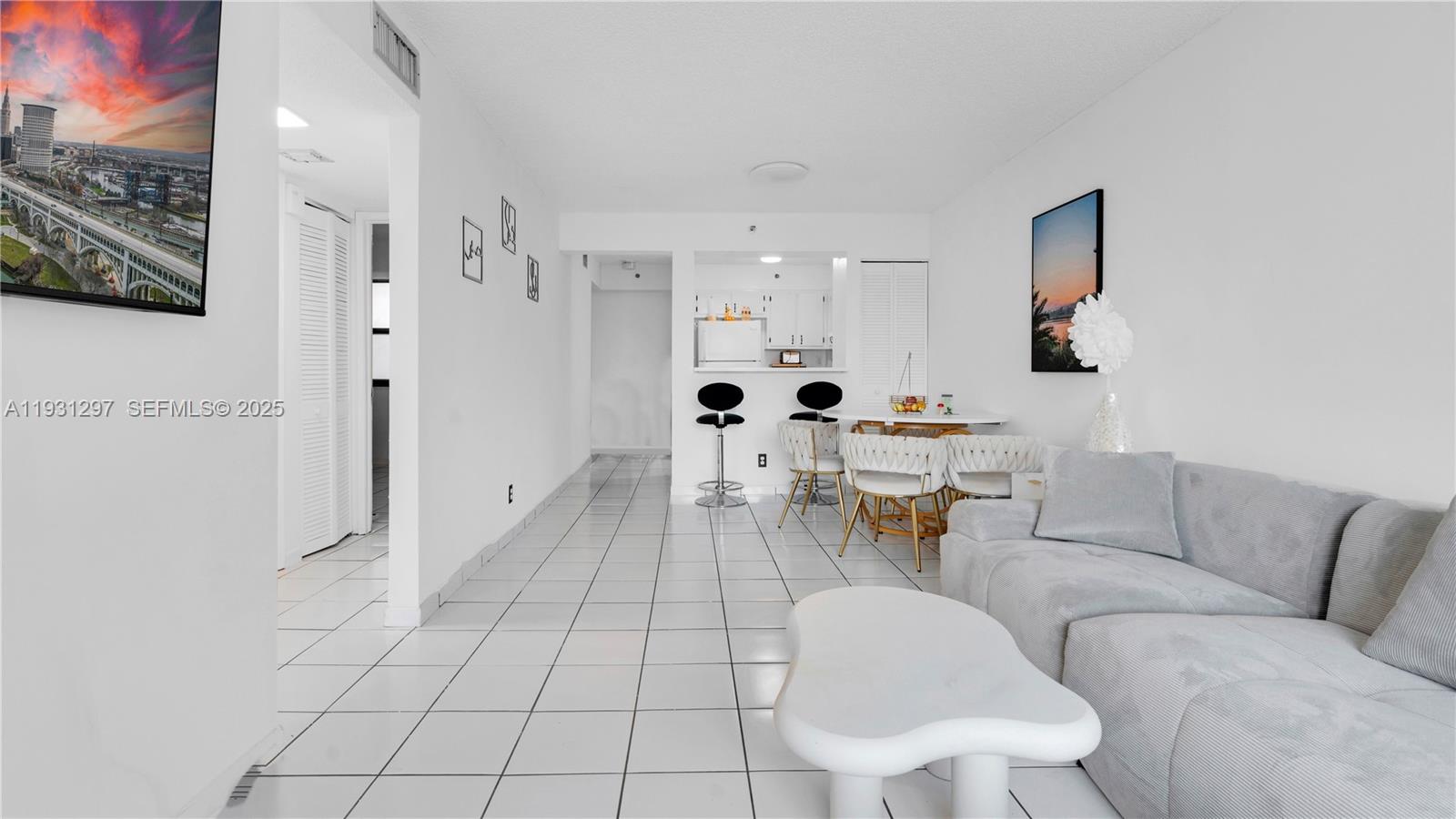 RIOPLAZA CONDOMINIUM SOUT - Residential