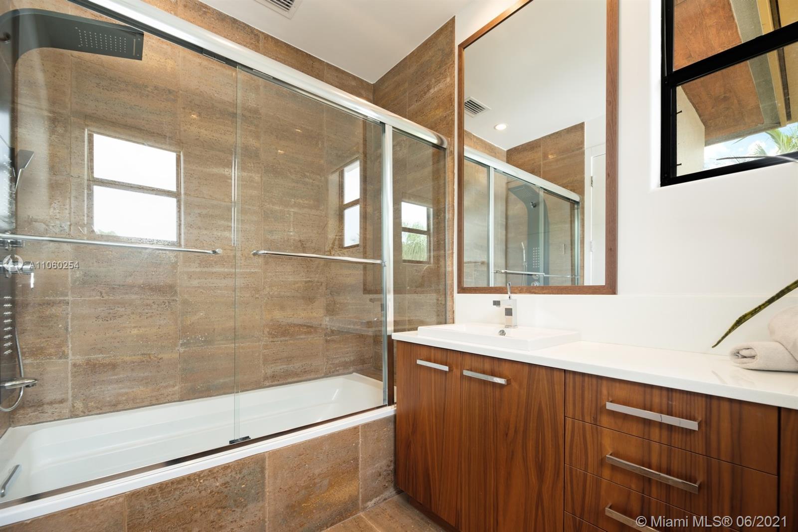 HOLIDAY COLONY - Residential