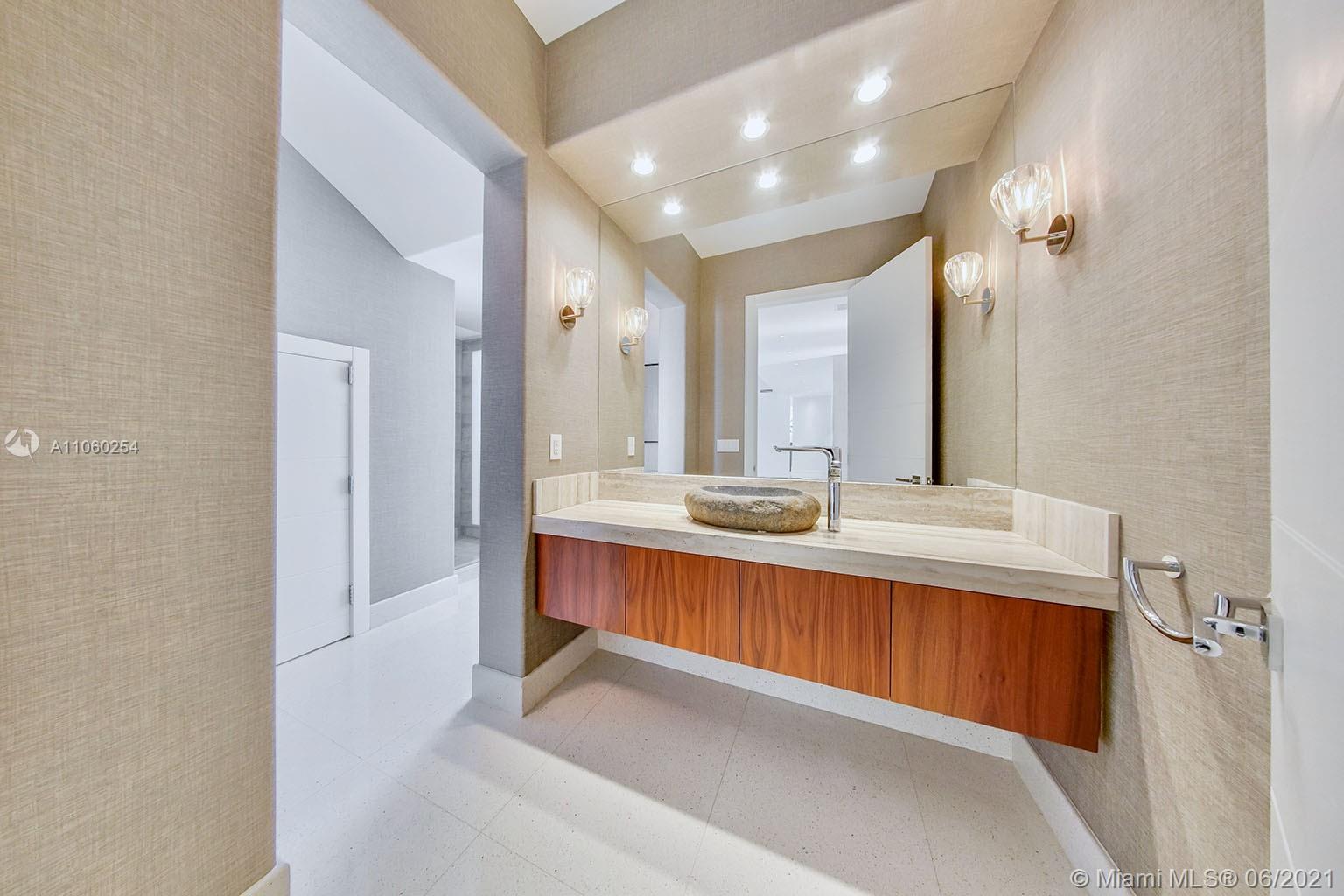 HOLIDAY COLONY - Residential