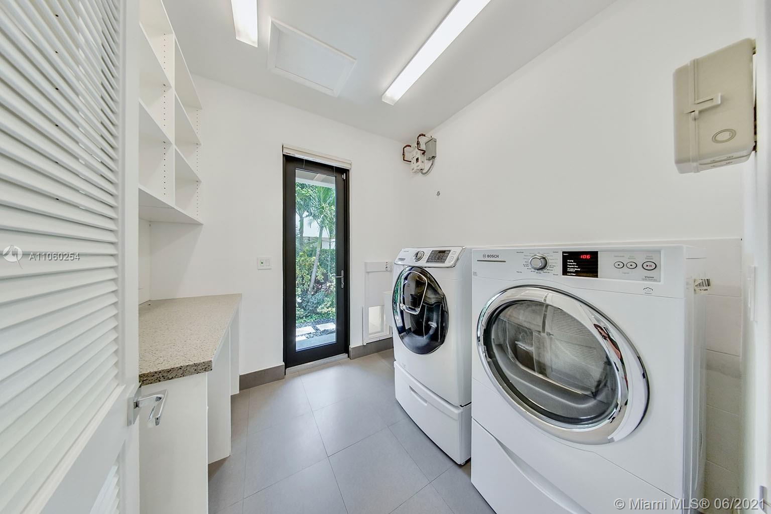 HOLIDAY COLONY - Residential