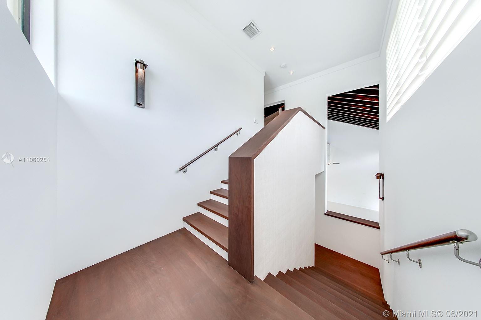 HOLIDAY COLONY - Residential