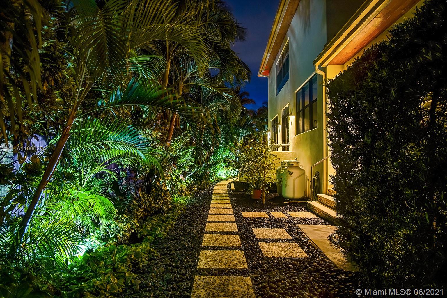 HOLIDAY COLONY - Residential