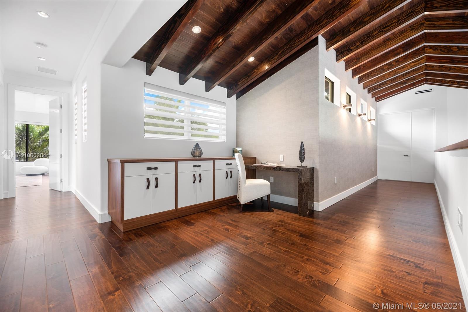 HOLIDAY COLONY - Residential