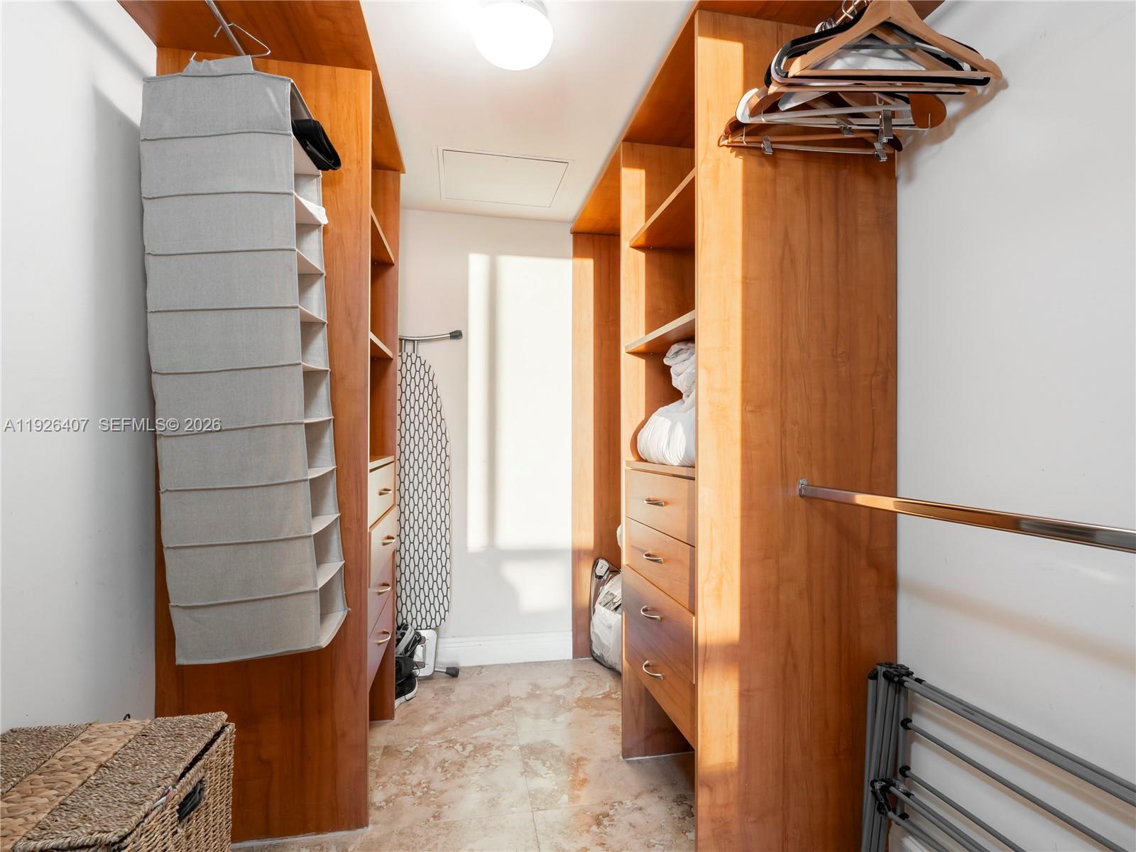 HARBOUR HOUSE - Residential