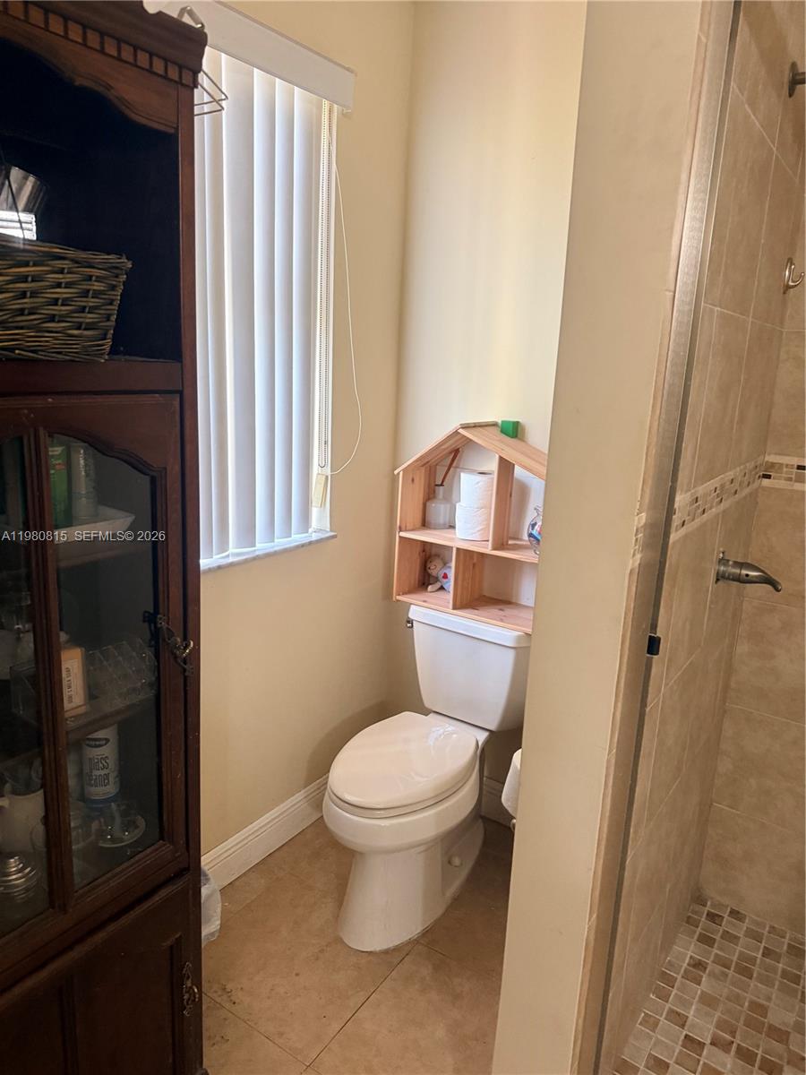 VILLAS OF OLD CUTLER - Residential