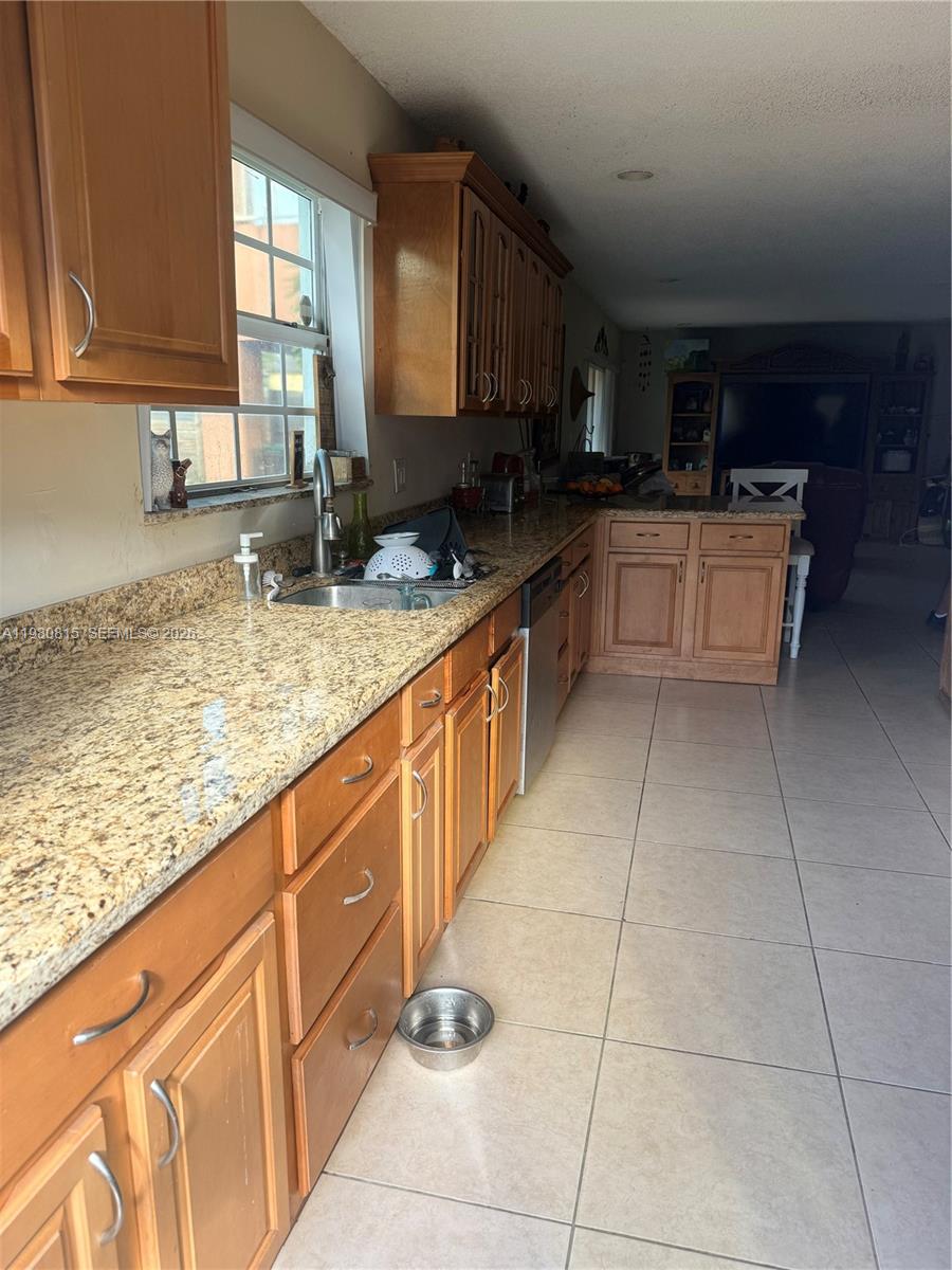 VILLAS OF OLD CUTLER - Residential