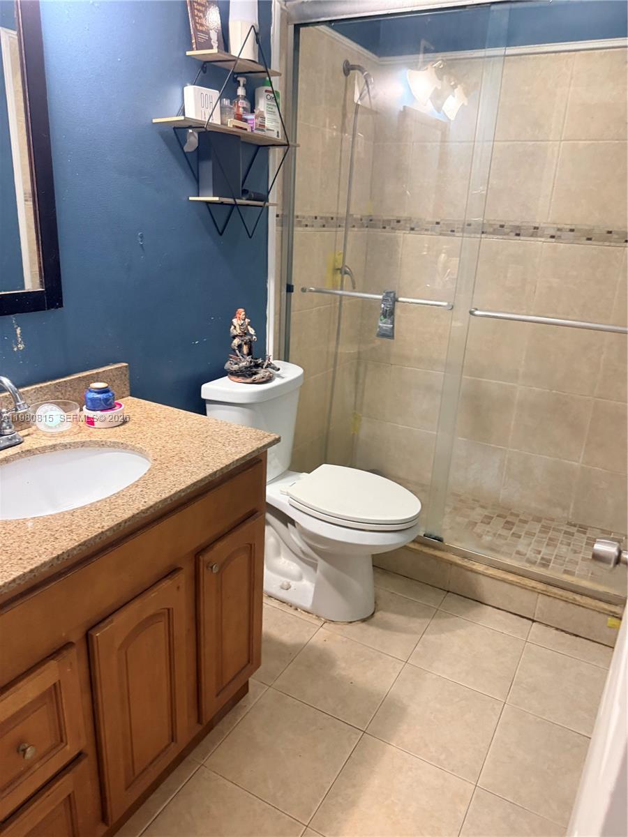 VILLAS OF OLD CUTLER - Residential