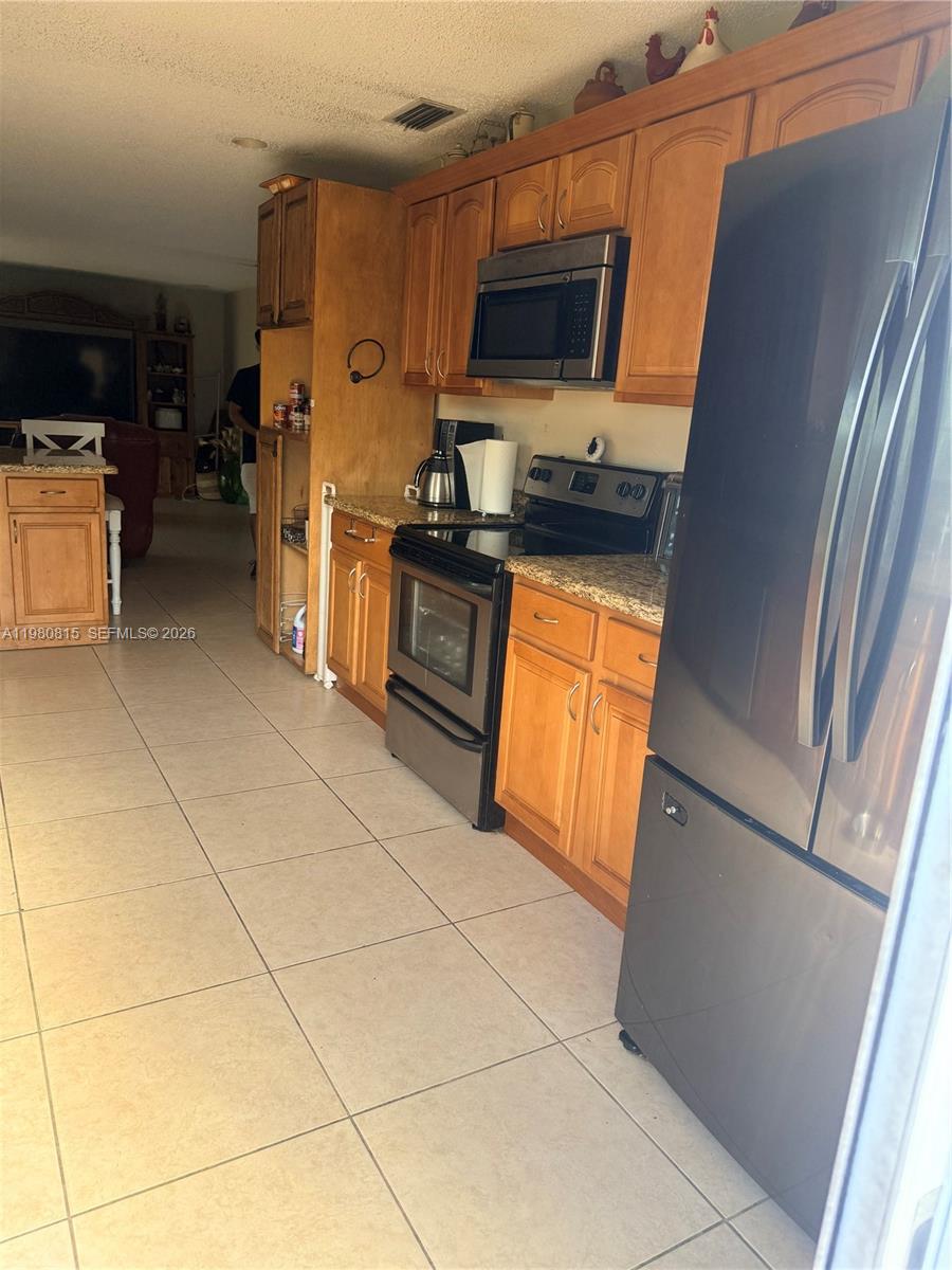 VILLAS OF OLD CUTLER - Residential