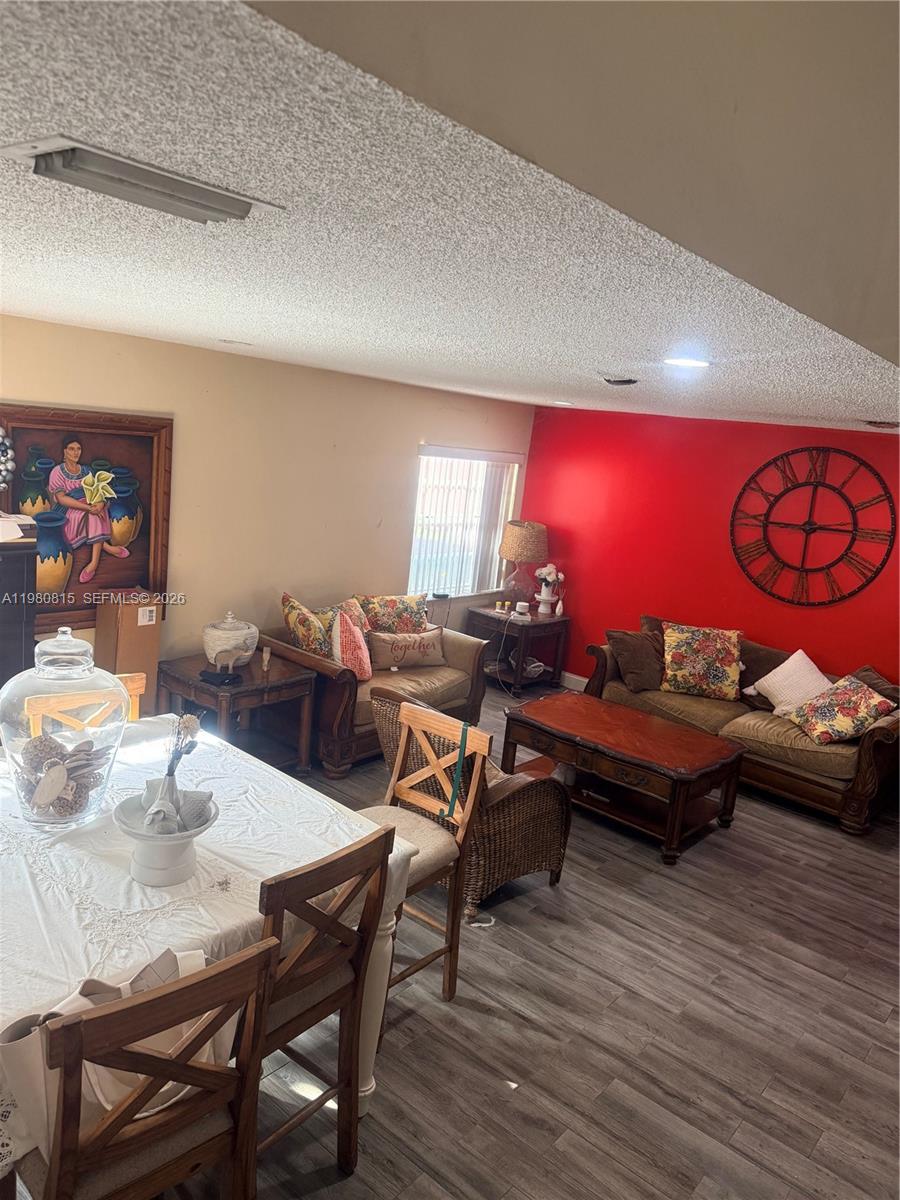 VILLAS OF OLD CUTLER - Residential