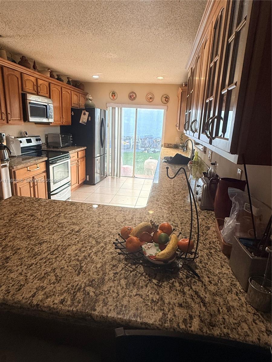 VILLAS OF OLD CUTLER - Residential