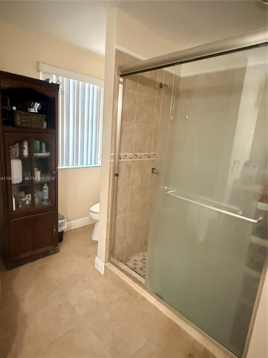 VILLAS OF OLD CUTLER - Residential