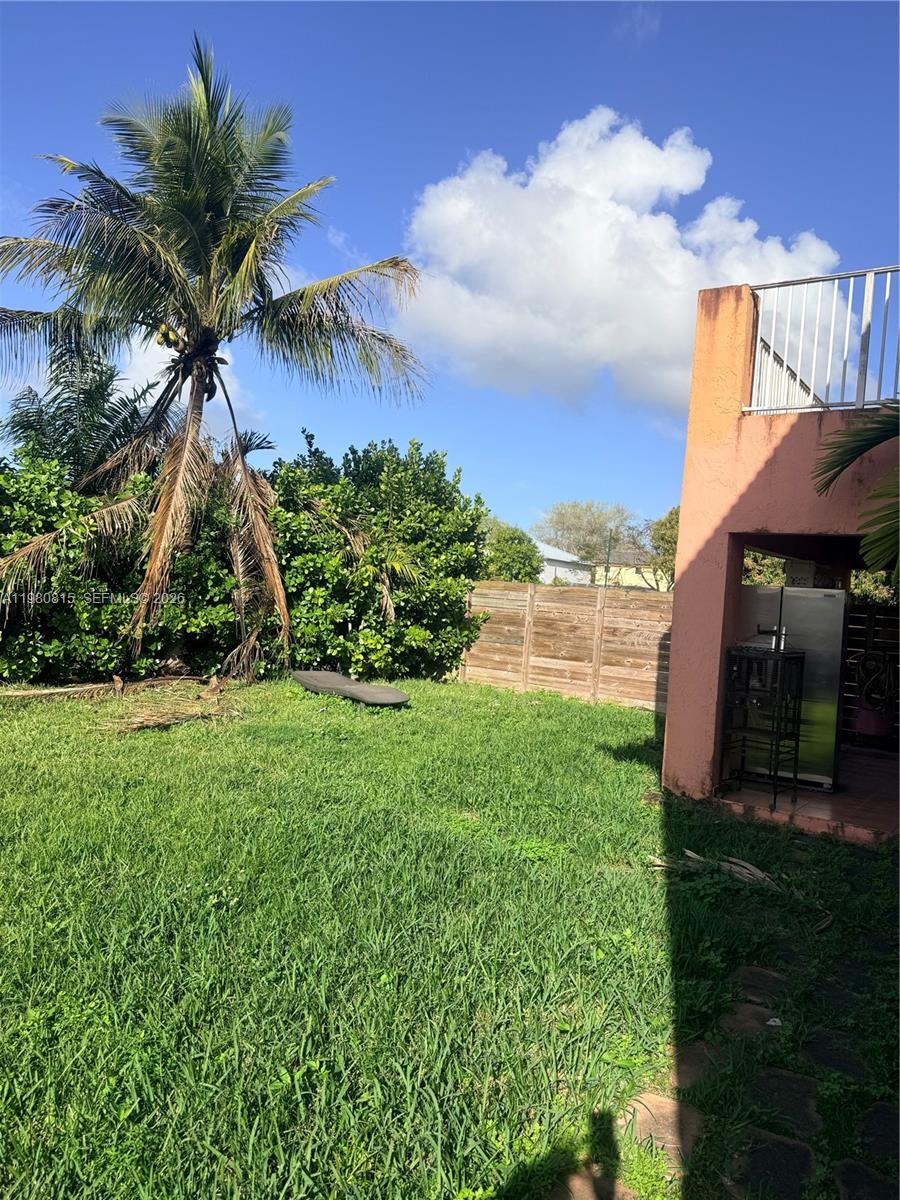 VILLAS OF OLD CUTLER - Residential