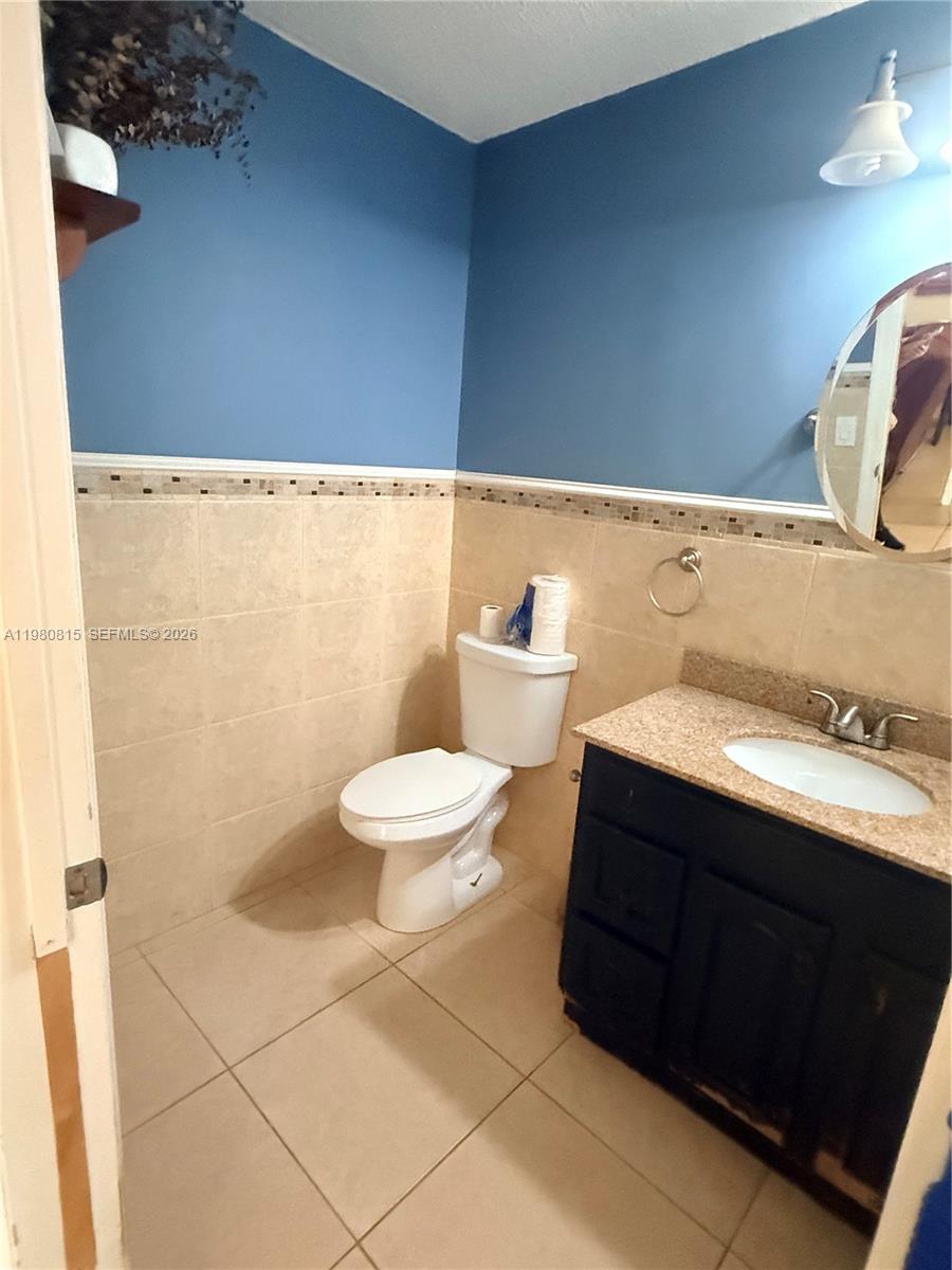 VILLAS OF OLD CUTLER - Residential