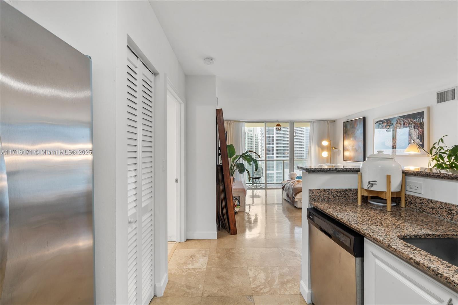 THE MARK ON BRICKELL COND - Residential