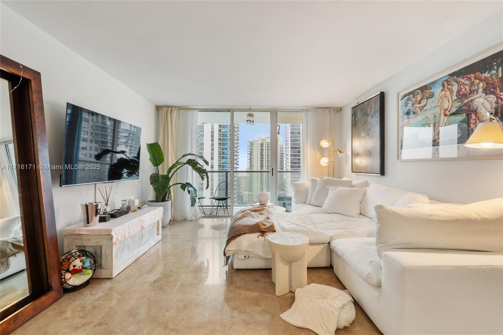 THE MARK ON BRICKELL COND - Residential