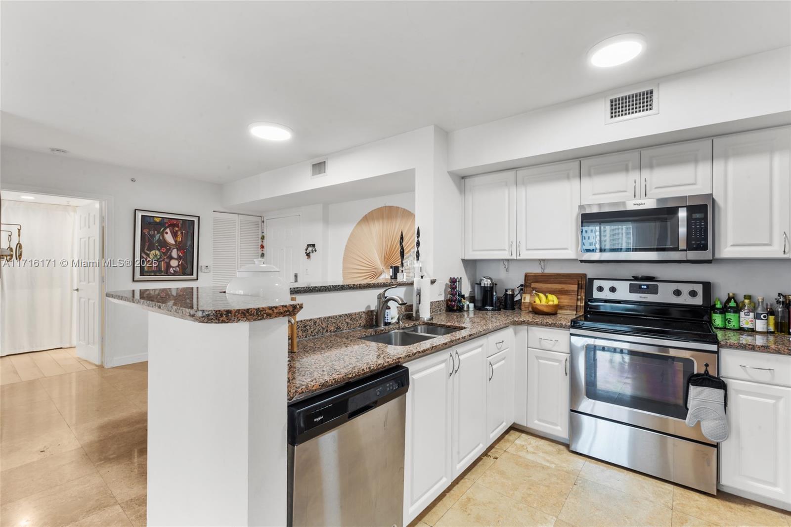 THE MARK ON BRICKELL COND - Residential