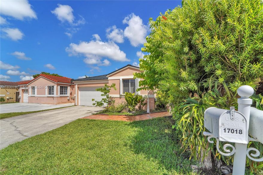 Fully remodeled and move-in ready! This spacious home sits on a large lot and features a new roof, new water heater, and new washer and dryer. The open-concept kitchen flows into the main living area, creating an ideal space for entertaining.

A generously sized den offers flexibility—perfect as a second living room, home office, or playroom. Additional highlights include a 2-car garage, modern upgrades throughout, and plenty of outdoor space for future possibilities.

Don’t miss this well-maintained home offering comfort, functionality, and room to grow! PET FRIENDLY!