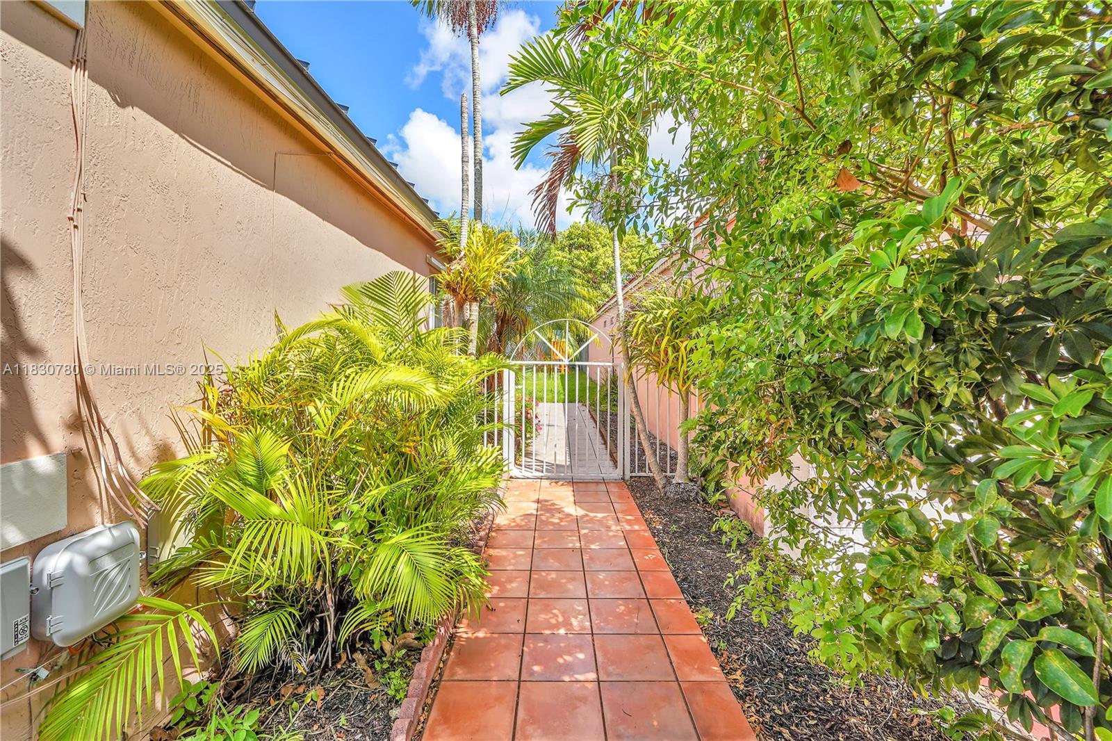 WEITZER SERENA LAKES WEST - Residential