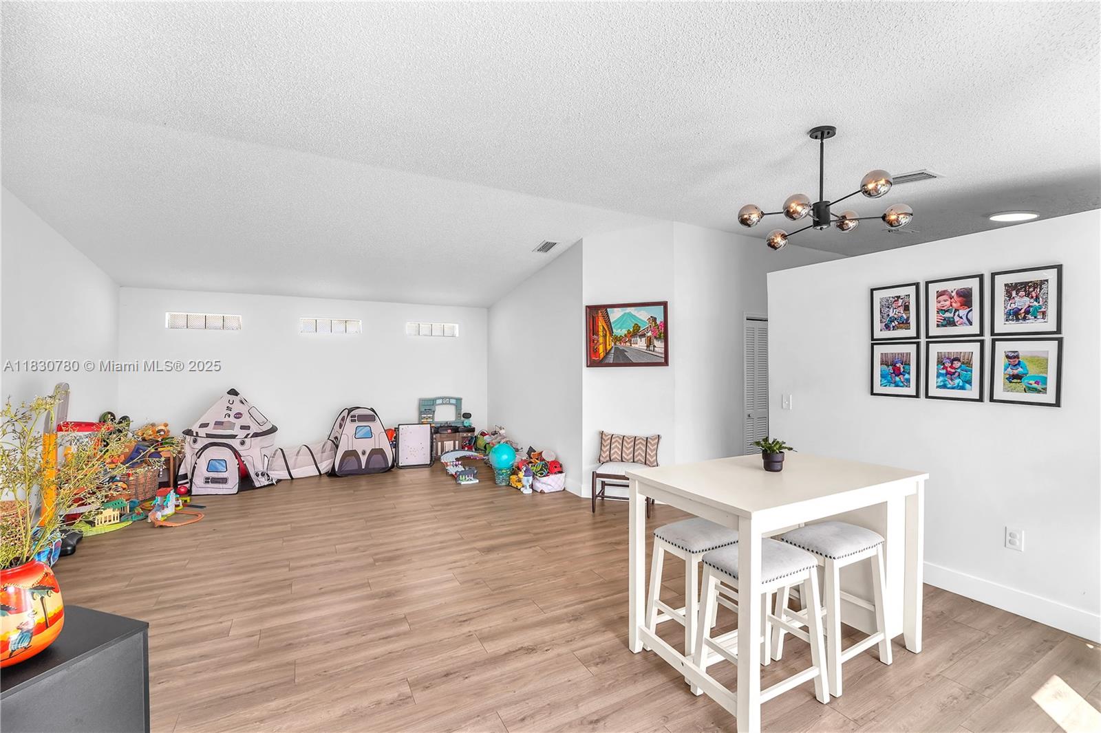 WEITZER SERENA LAKES WEST - Residential