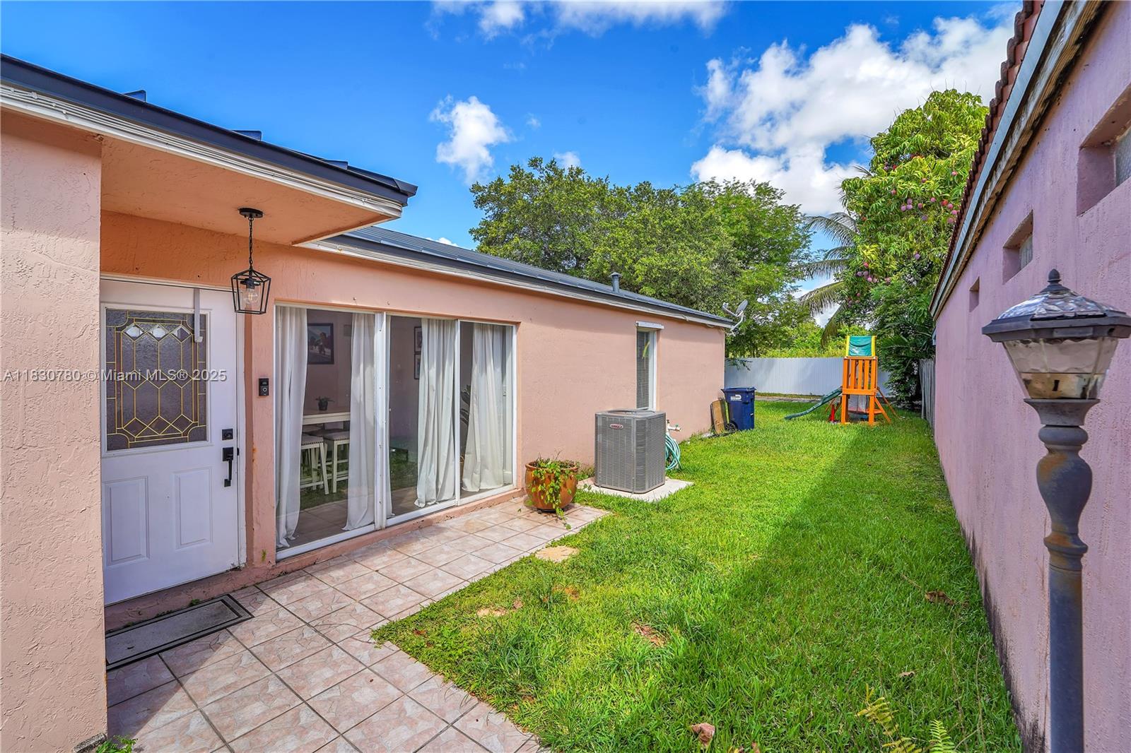 WEITZER SERENA LAKES WEST - Residential