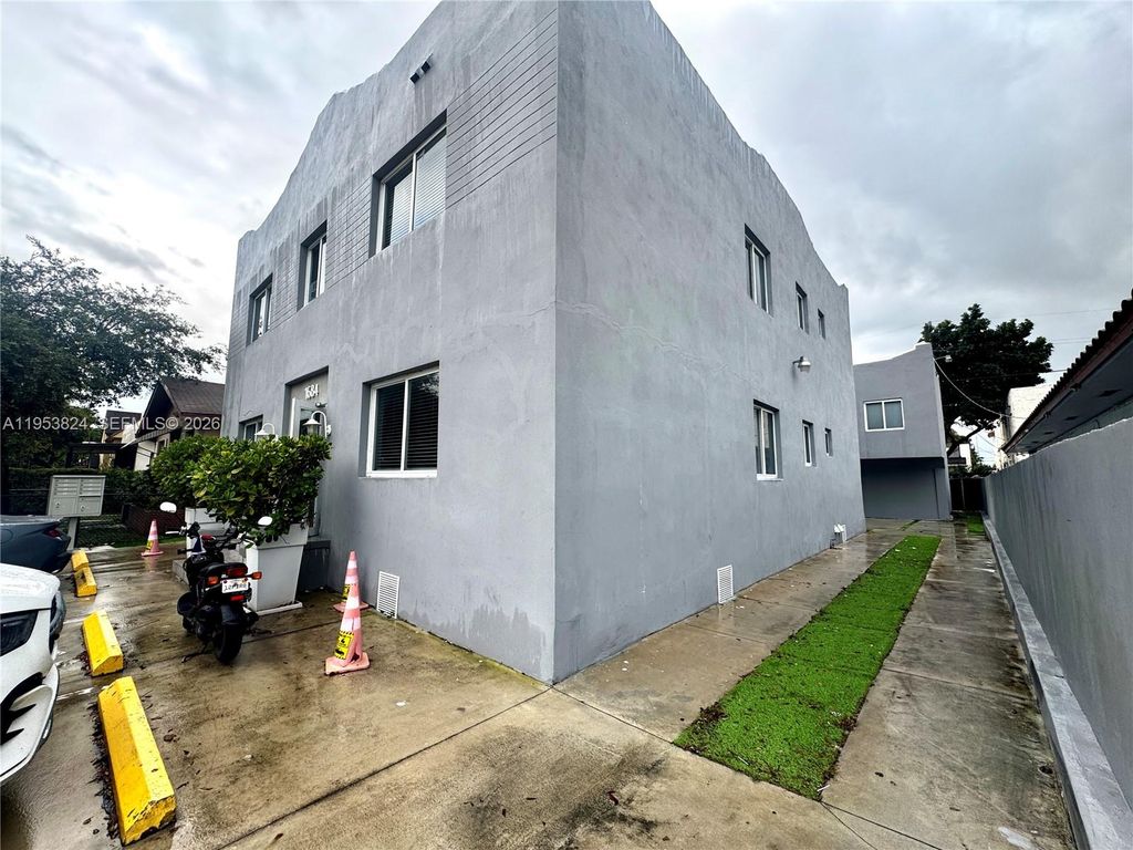 Photo of 1684 SW 10th St, Miami, FL 33135 (MLS # A11953824)