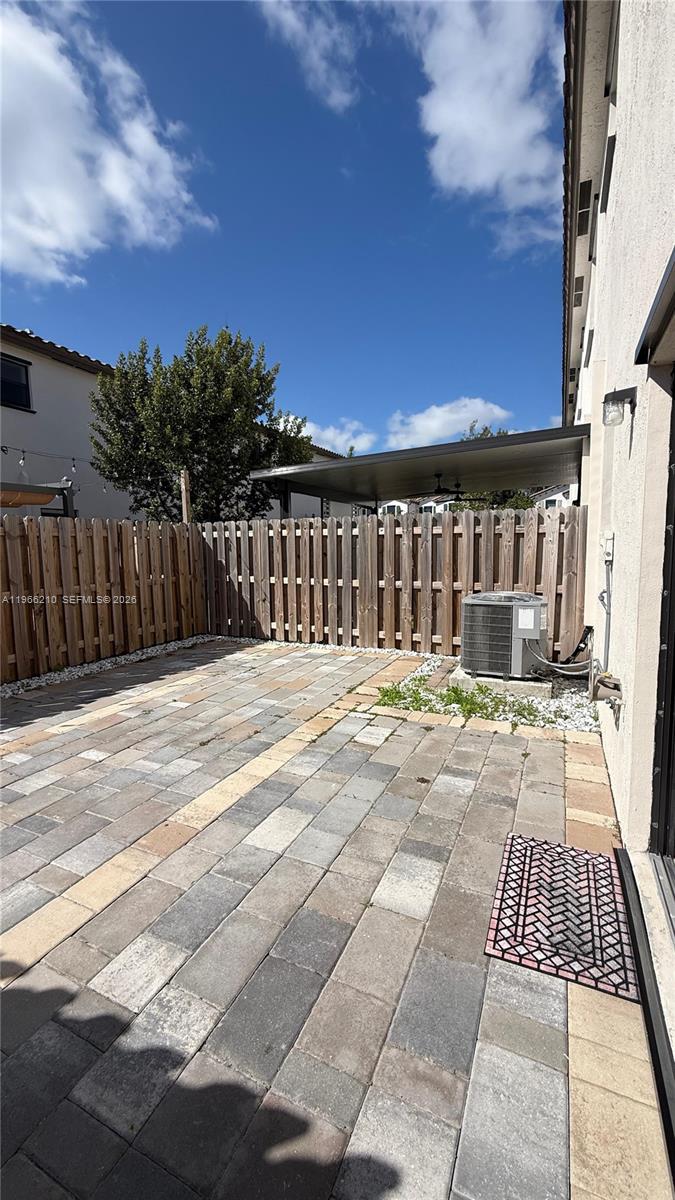 SILVER PALM RESIDENTIAL H - Residential Lease