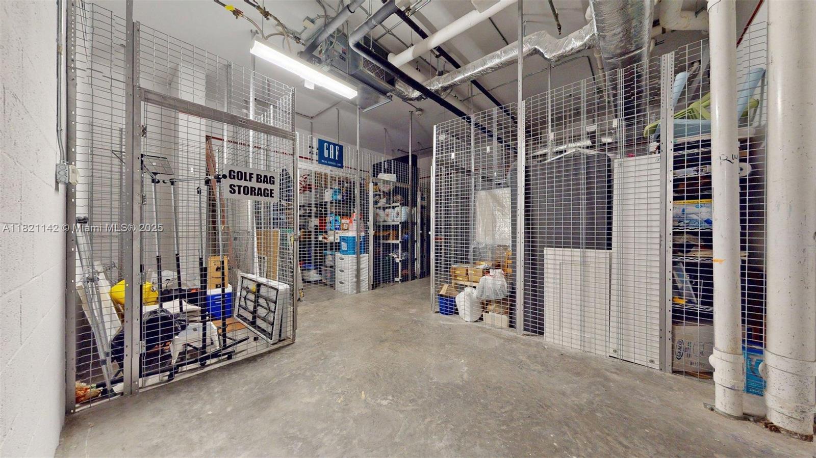 5252 PASEO CONDO - Residential