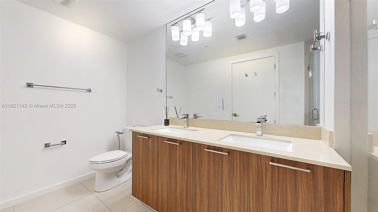 5252 PASEO CONDO - Residential