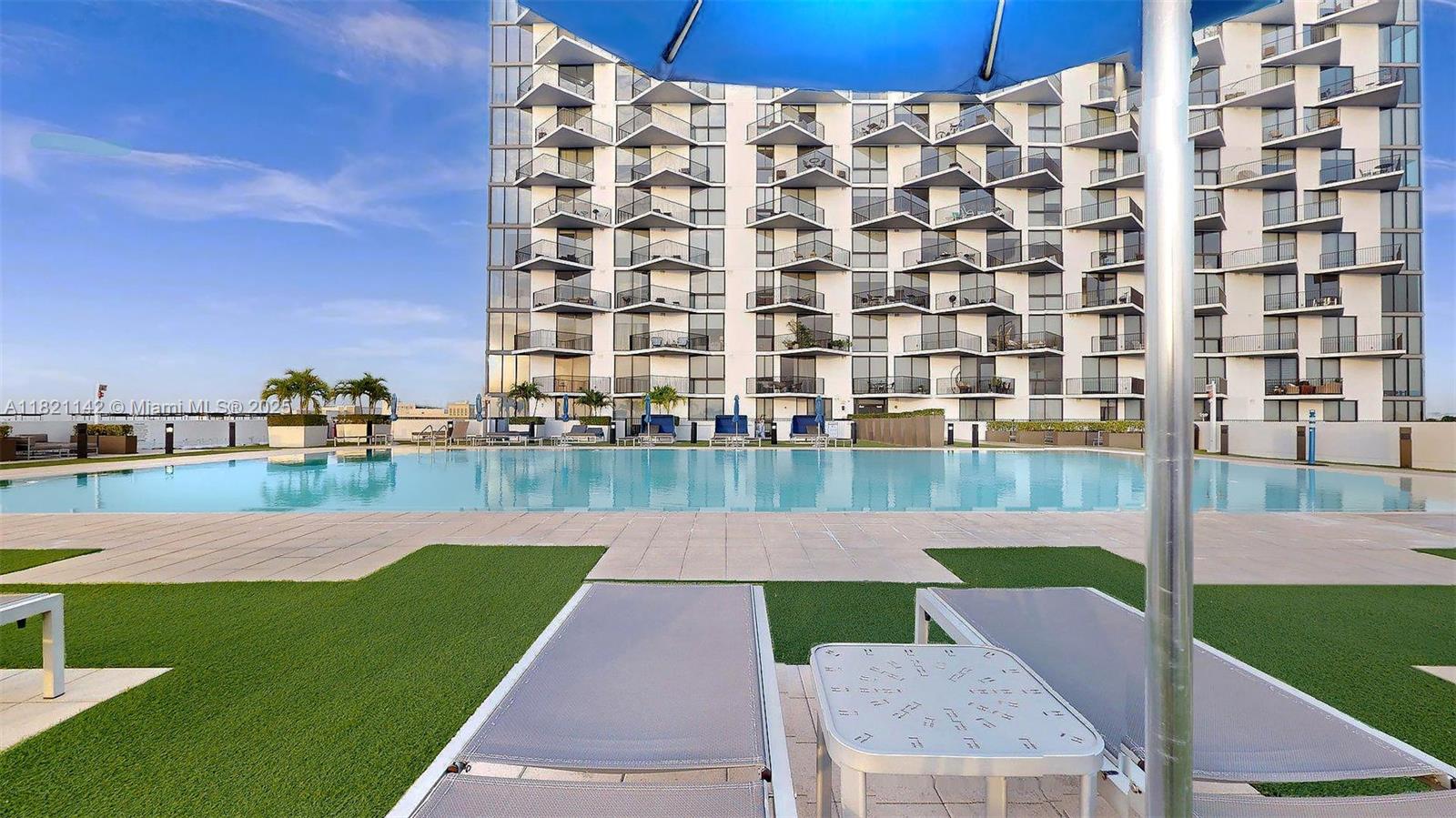 5252 PASEO CONDO - Residential