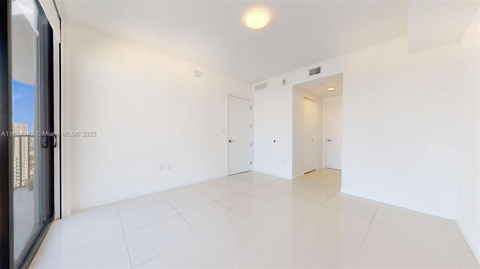 5252 PASEO CONDO - Residential