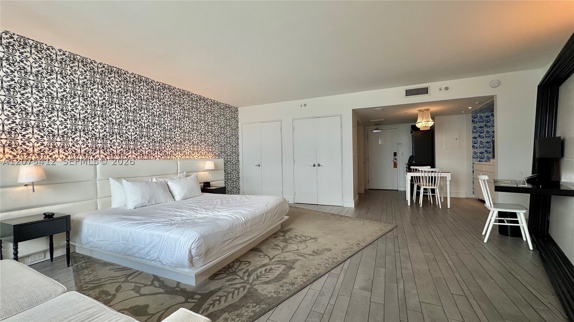 1100 West Ave 1108