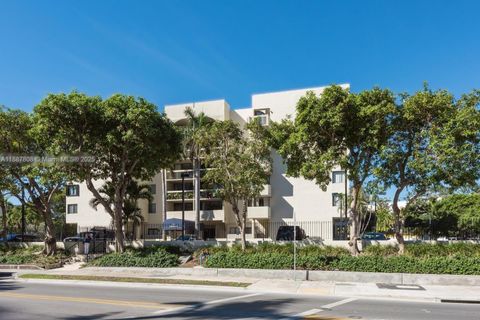 2715 TIGERTAIL AV 103 Coconut Grove FL 33133