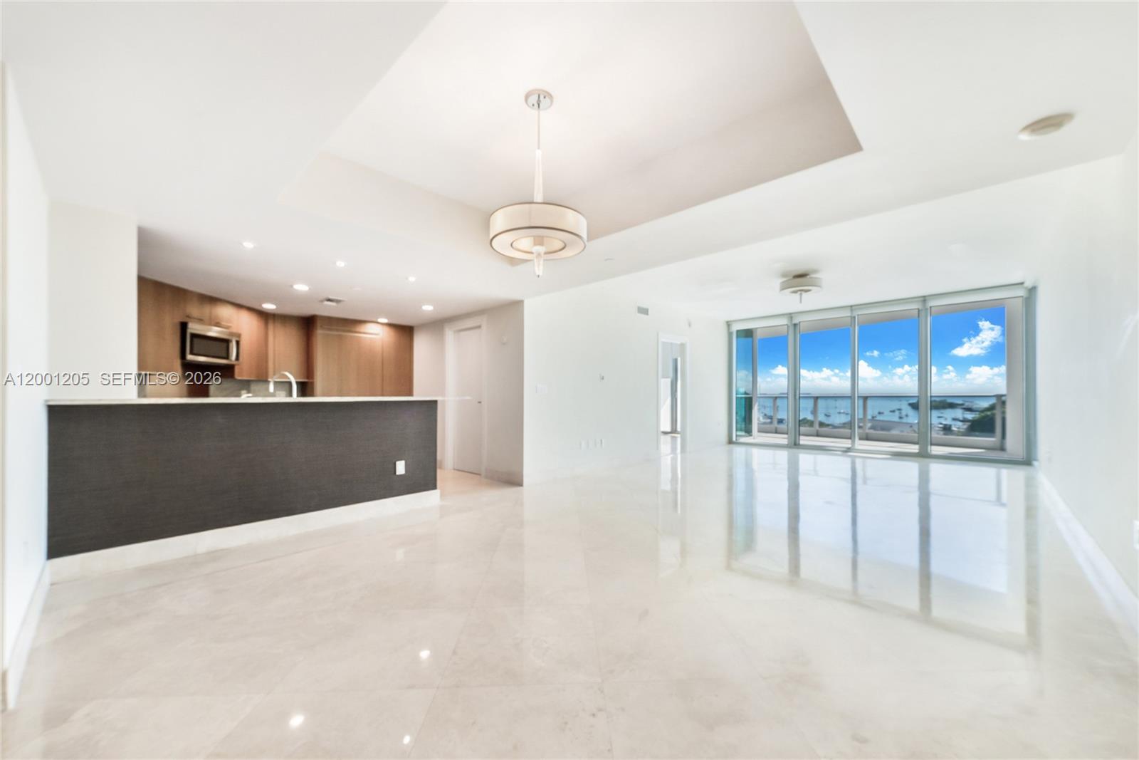 GROVENOR HOUSE CONDO - Residential Lease