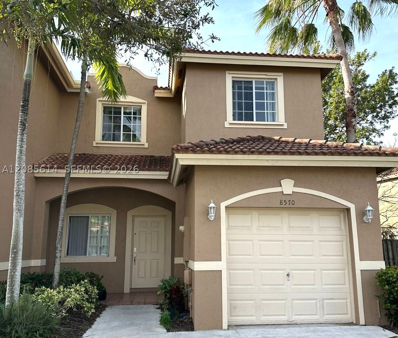 8570 SW 214th Way