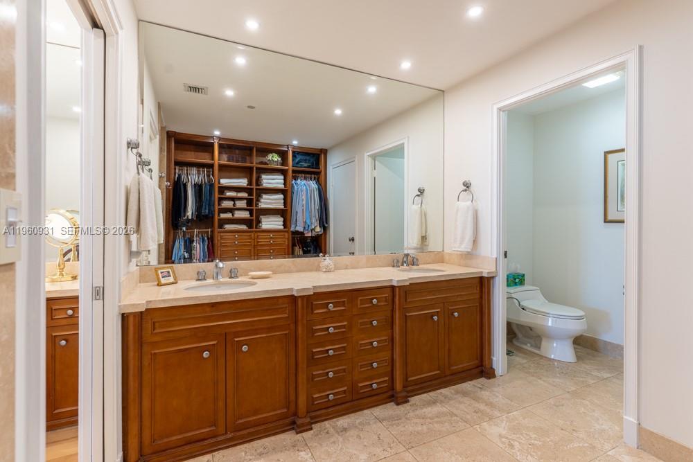 THE EMERALDBAY @ KEY COLO - Residential