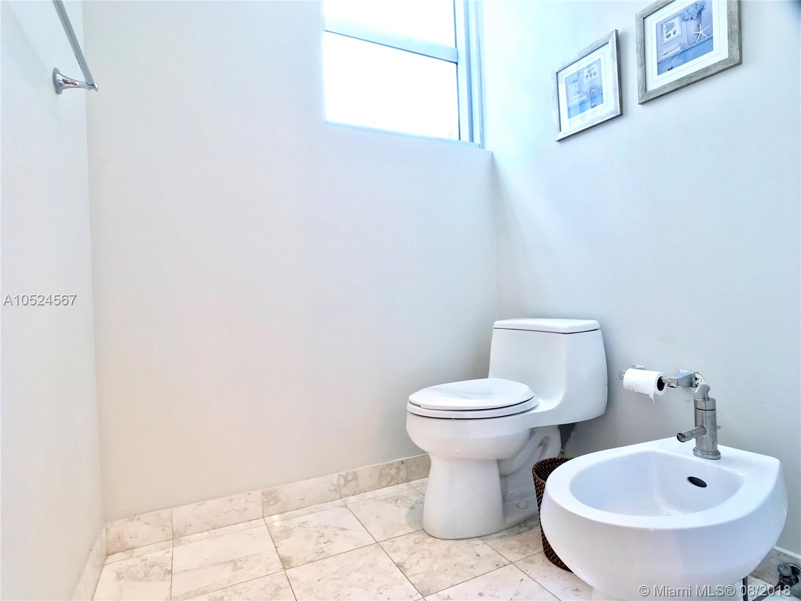JADE RESIDENCES AT BRICKEL - Residential Lease