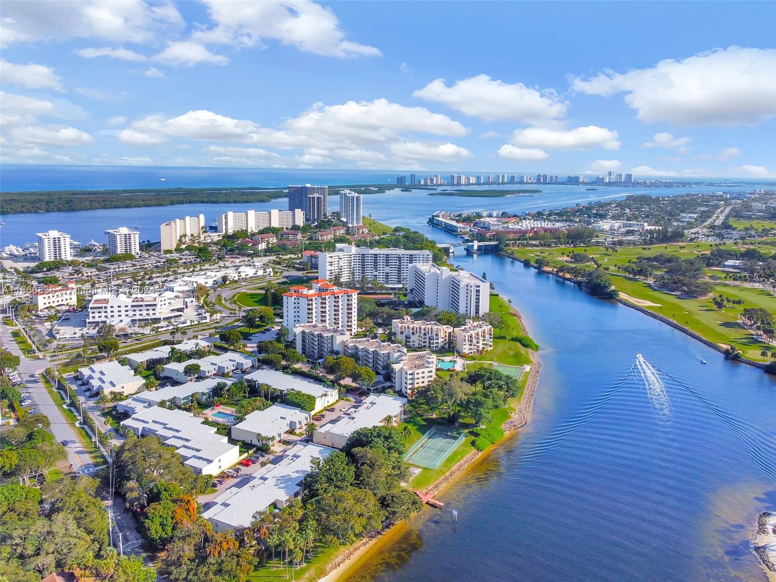 EVERGLADES OF NORTH PALM - Residential
