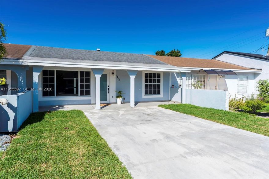 Rapid approval at this charming, fully remodeled 2-bedroom villa—move-in ready and easy to love.
This cozy home features a modern kitchen with new appliances, tile floors throughout, and a beautifully updated bathroom. Both bedrooms are generously sized. 

Enjoy your morning coffee on the inviting front porch or entertain in the paved private backyard, perfect for outdoor living. The home includes a modern washer and dryer, a brand-new roof, new AC. 

Parking is effortless with a concrete driveway and space for multiple vehicles—a rare find. 

Ideally located near major highways (Palmetto 826 and I-75), schools, shopping, dining, and recreation. Public transportation is within walking distance, making commuting a breeze.

A beautifully updated villa that offers comfort, privacy, and convenience in one perfect package.