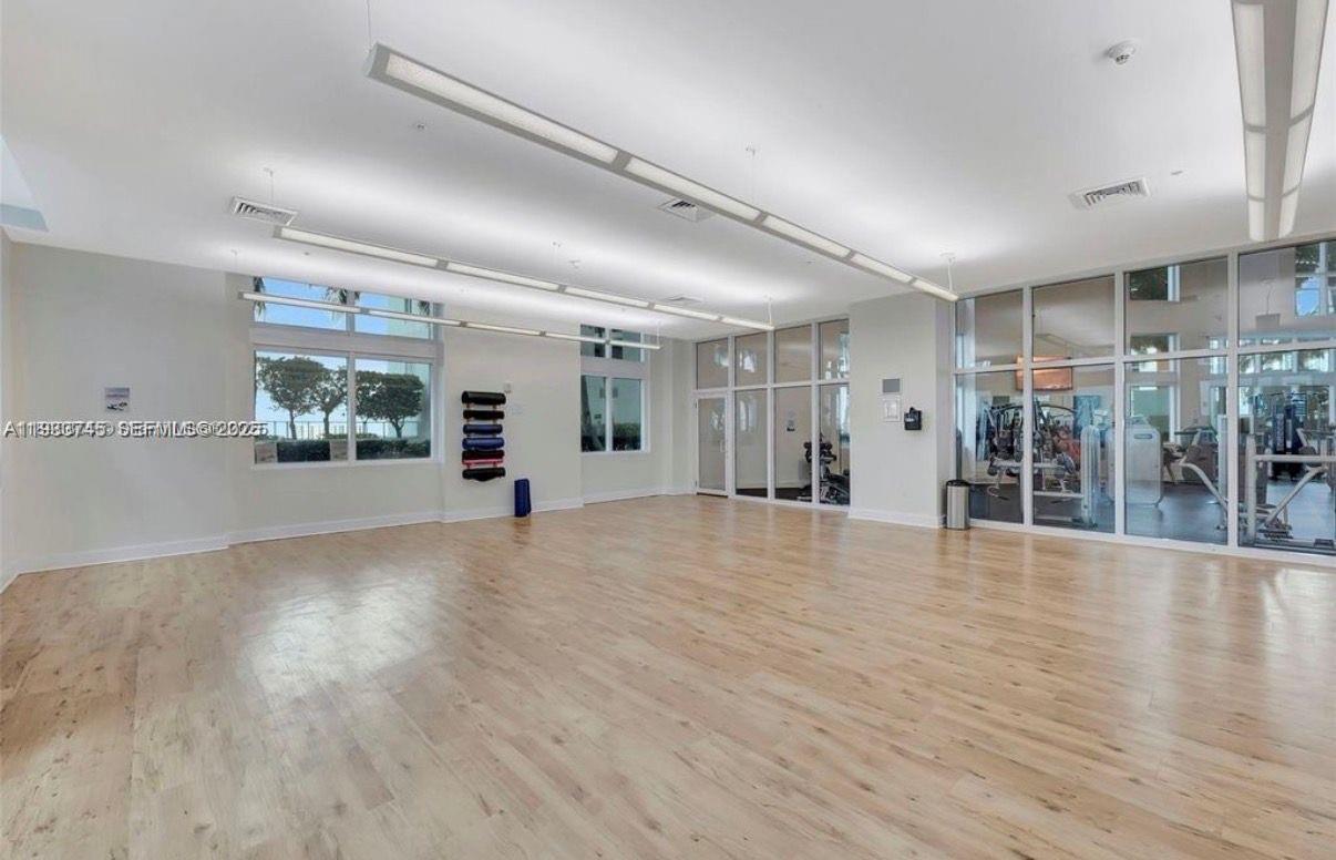 QUANTUM ON THE BAY CONDO - Residential