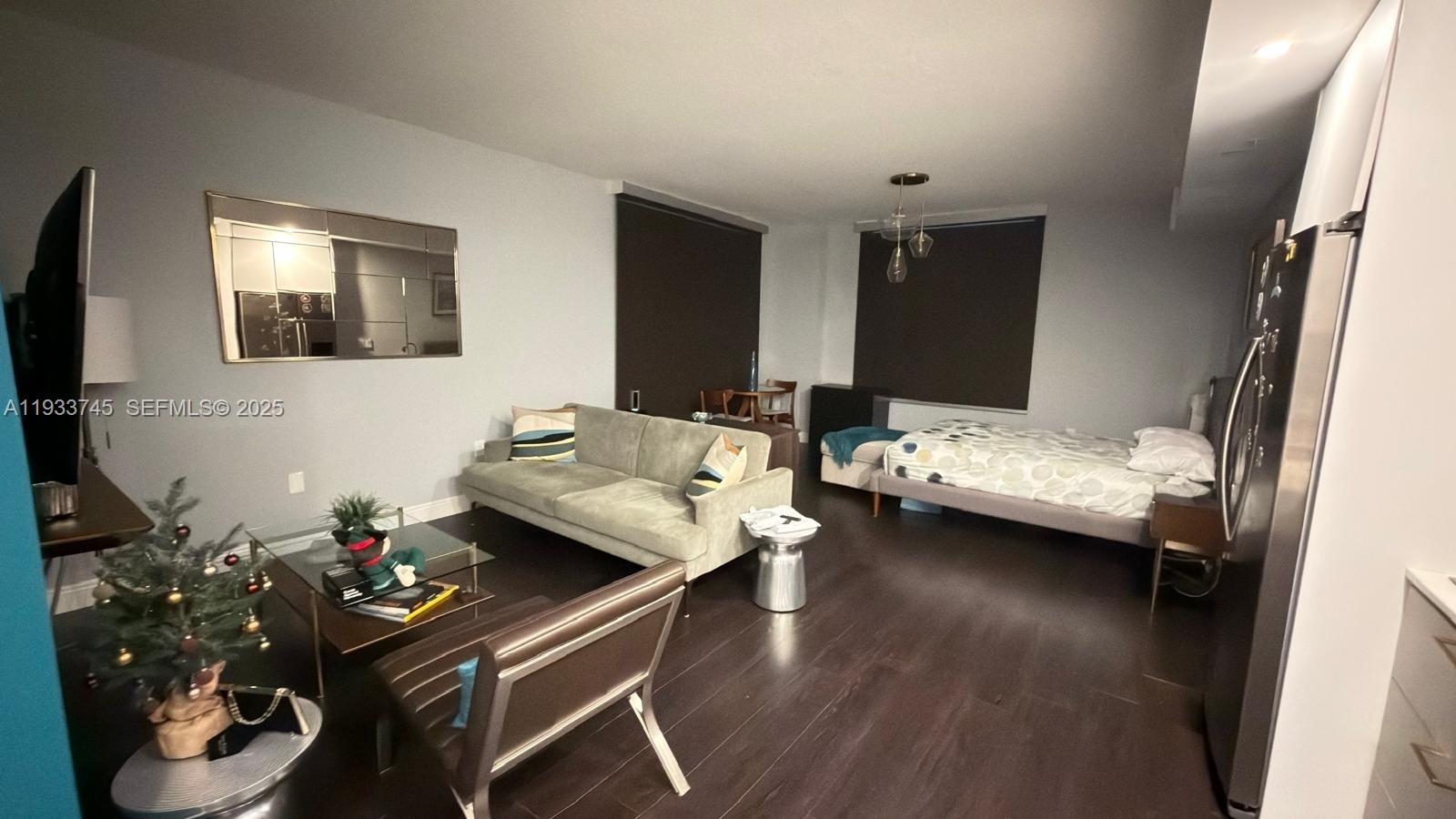 QUANTUM ON THE BAY CONDO - Residential