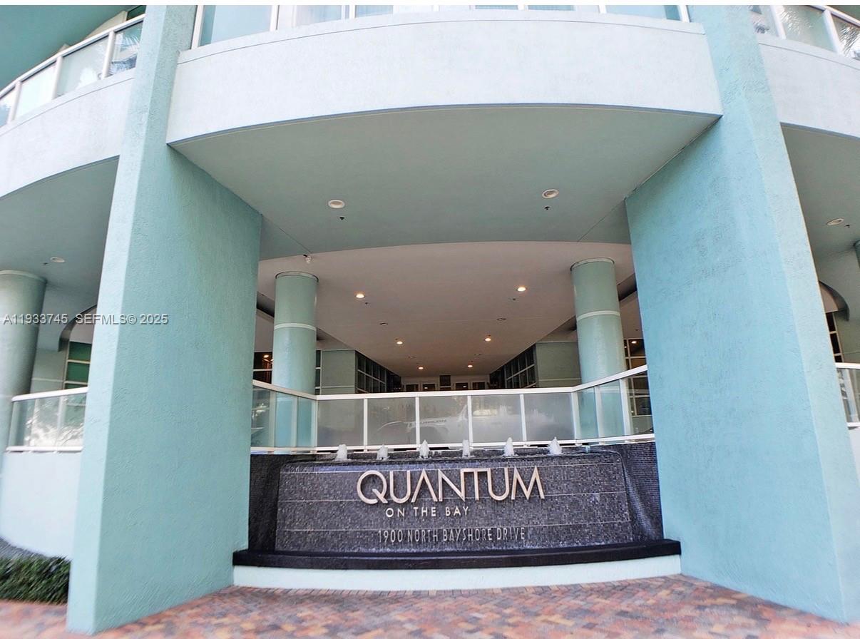 QUANTUM ON THE BAY CONDO - Residential