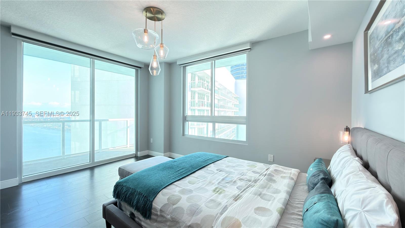 QUANTUM ON THE BAY CONDO - Residential