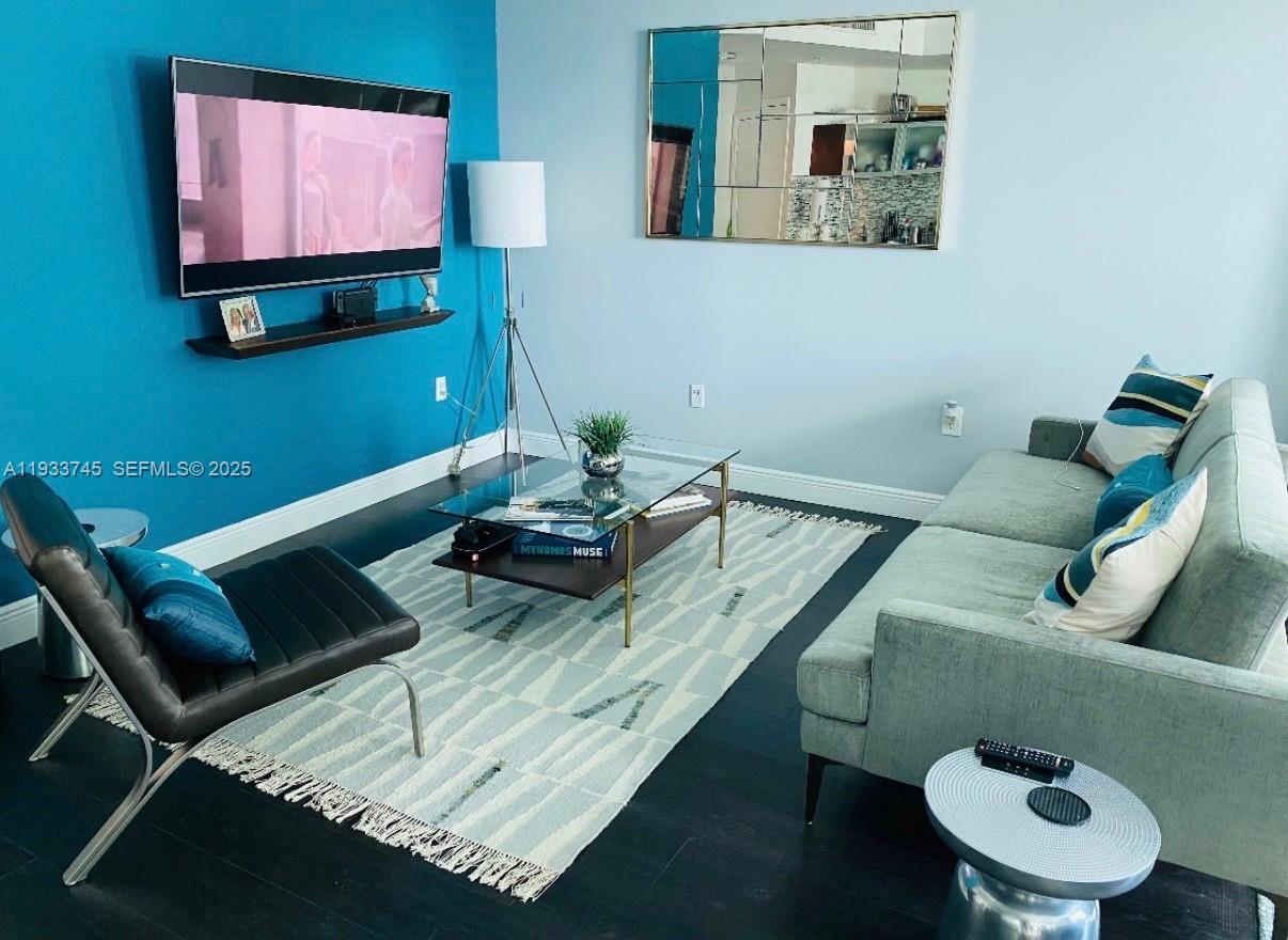 QUANTUM ON THE BAY CONDO - Residential