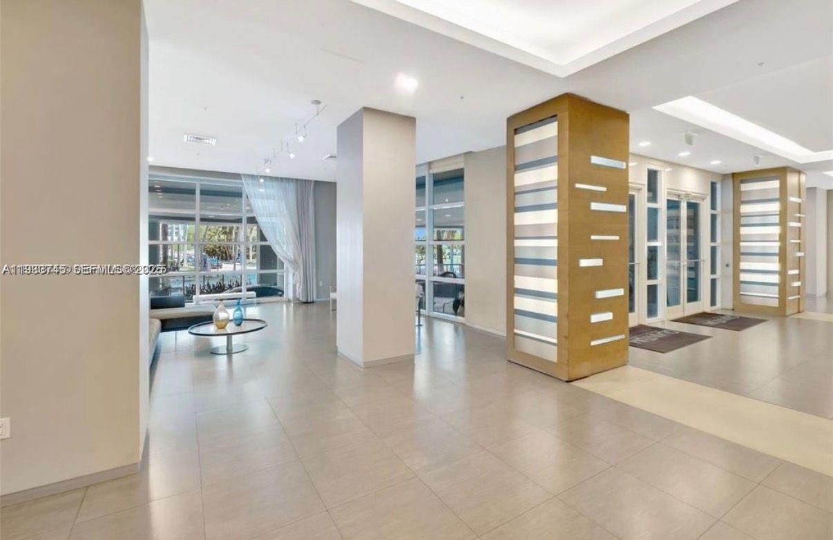 QUANTUM ON THE BAY CONDO - Residential