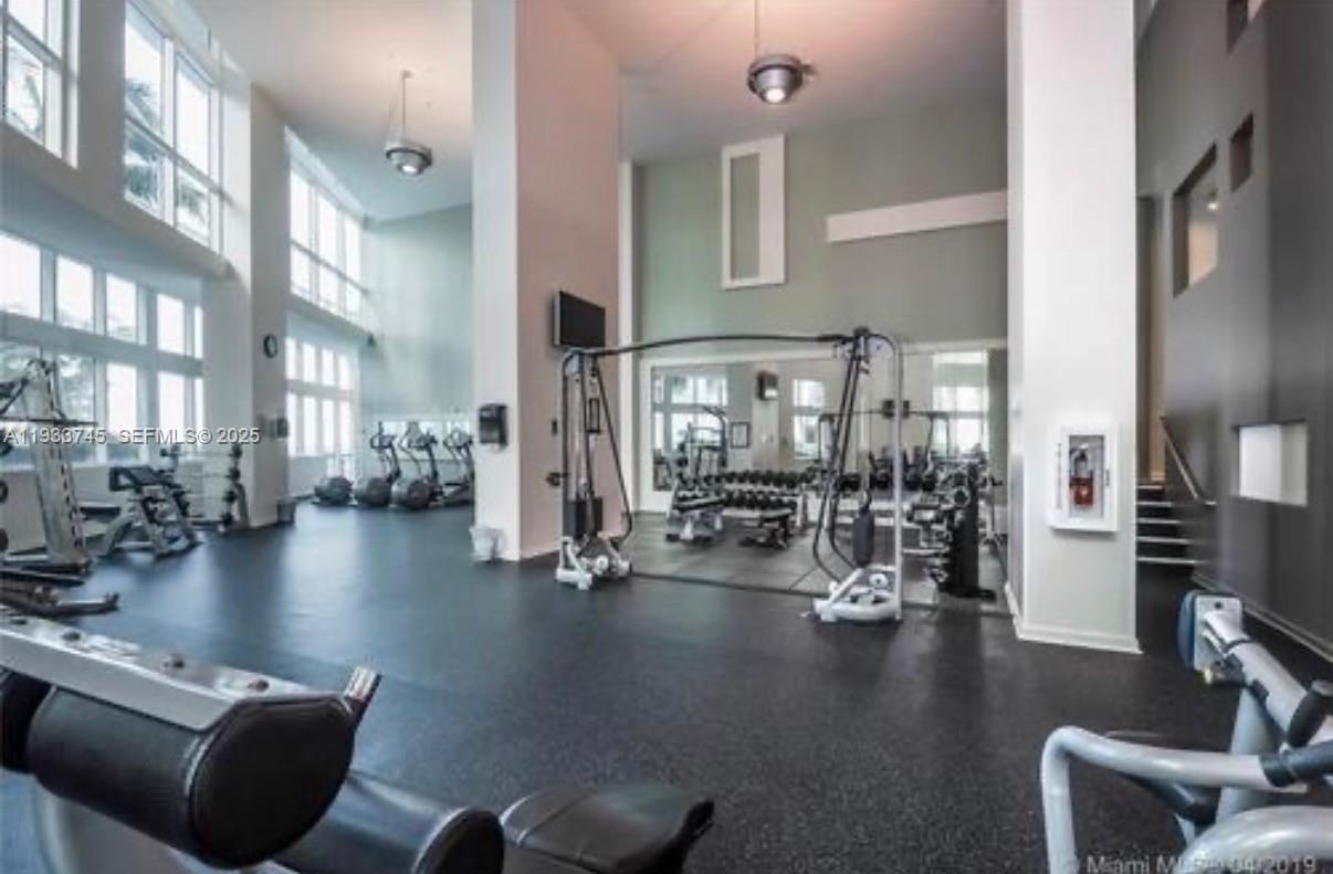 QUANTUM ON THE BAY CONDO - Residential