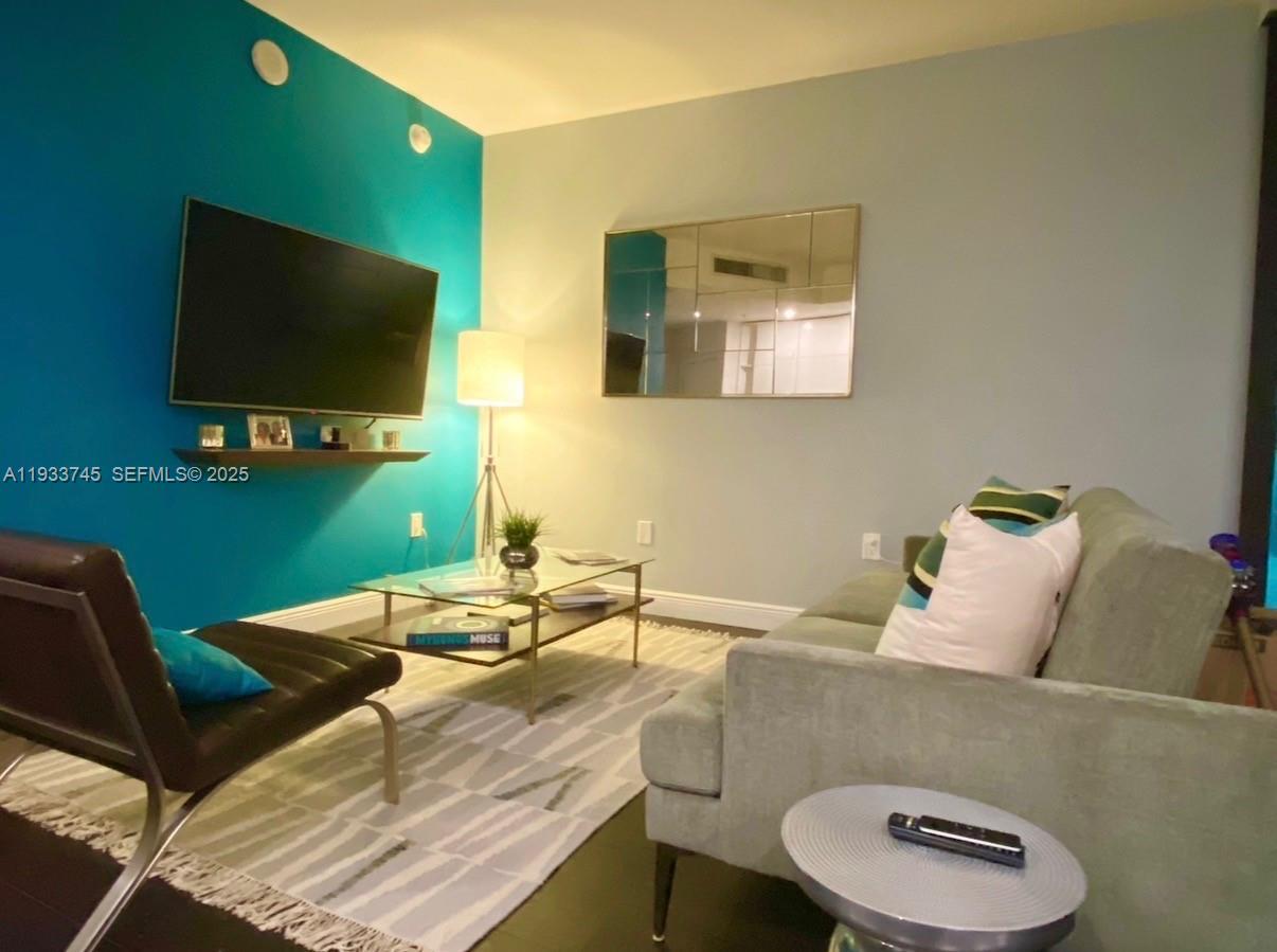 QUANTUM ON THE BAY CONDO - Residential